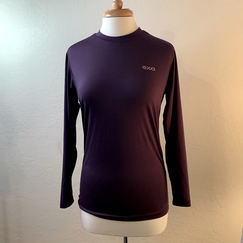 Like New - Activewear XL EXIO Runners long sleeve lightweight purple shirt.